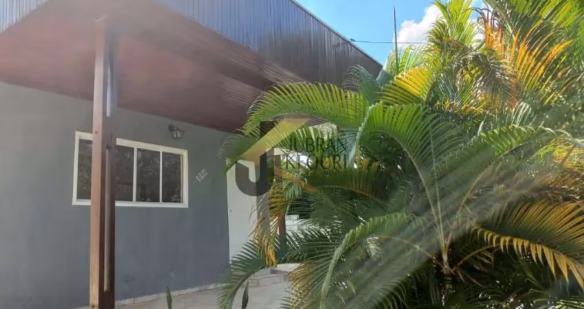 Casa `venda em condominio na região do alphaville essa linda casa  com 3 quartos,