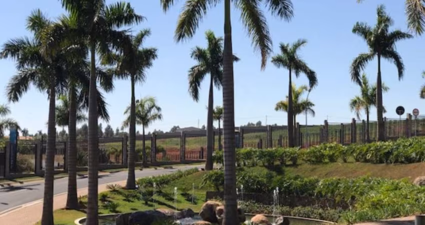 Terreno à venda em Condomínio no Entreverdes em  Sousas, com 1.630 m2, pequeno aclive. Local belíssimo, com muito verde, lazer completo.