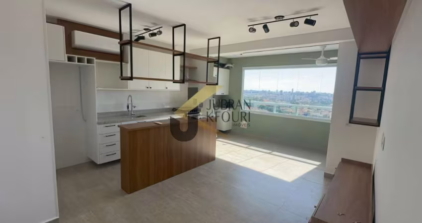 Apartamento para aluguel, Parque Prado, Campinas. SP. Com 2 dormitórios sendo 1 suíte, 2 salas, 2 banheiros, 2 vagas. Andar alto e sol da manhã.