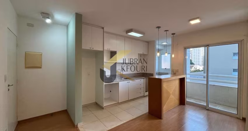 Apartamento para alugar no Cambuí, 1 dormitório, lazer comum, garagem
