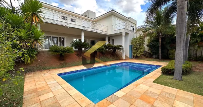 Casa à venda no alphaville dom pedro - campinas/sp, com 4 suítes (1 máster com closet e hidro), lazer privativo e garagem para vários carros.