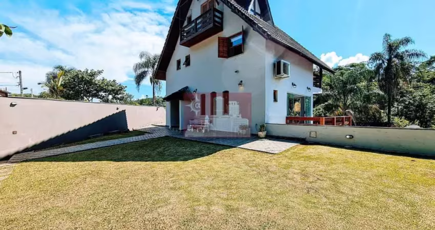 Casa em Condomínio- Serra da Cantareira