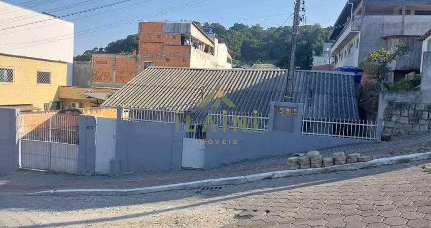 Terreno com casas á venda no bairro Taboleiro em Camboriú SC, avalia permuta parcial!