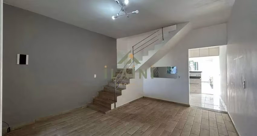 Casa com 3 quartos para alugar na Rua Bagdá, Santa Regina, Camboriú