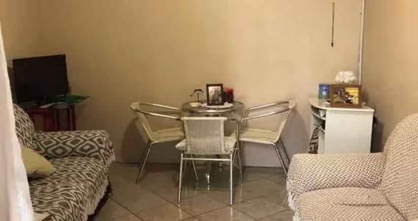 Casa a venda no bairro nova esperança em balneário camboriú.