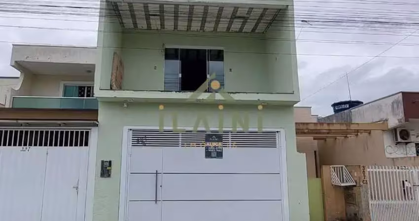 Casa com 3 quartos para alugar na Rua Cabul, Santa Regina, Camboriú