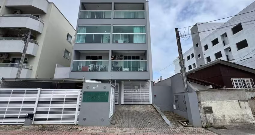 Apartamento mobiliado, para venda localizado no bairro areias camboriú.