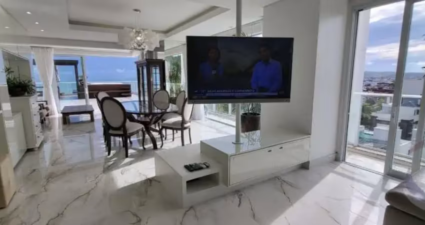 Cobertura de 517m² com 4 suítes em Canasjurê