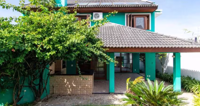 Casa Residencial de 5 dorms no bairro João Paulo