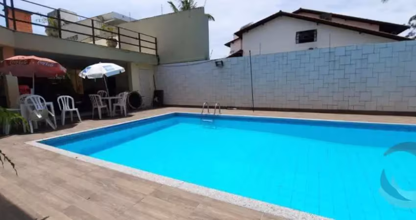 Casa de 405m² com 8 quartos sendo 3 suítes no Santa Mônica