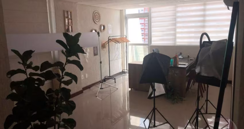Sala Comercial de 31.5m² no bairro Agronômica
