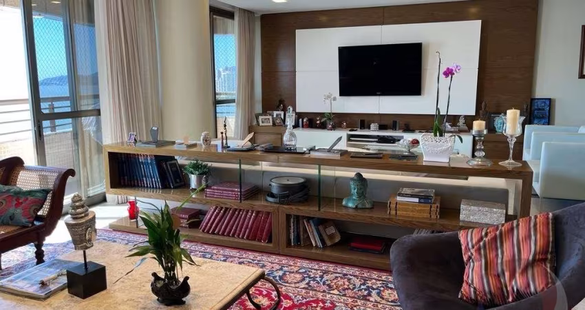 Apartamento de 4 dorms no bairro Beira Mar
