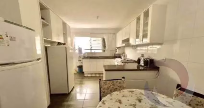 Casa residencial de 4 dorms no bairro barra da lagoa