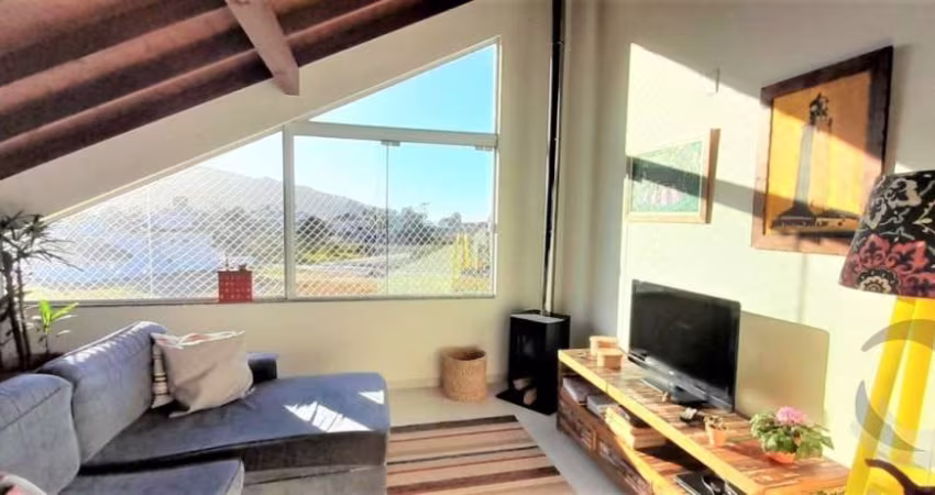 Casa Residencial de 3 quartos no bairro Açores