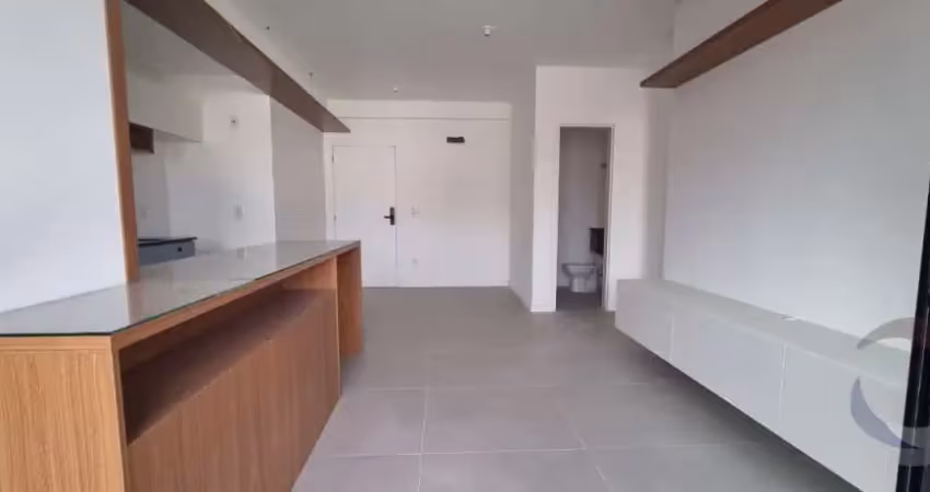 Apartamento de 2 dorms no bairro Trindade
