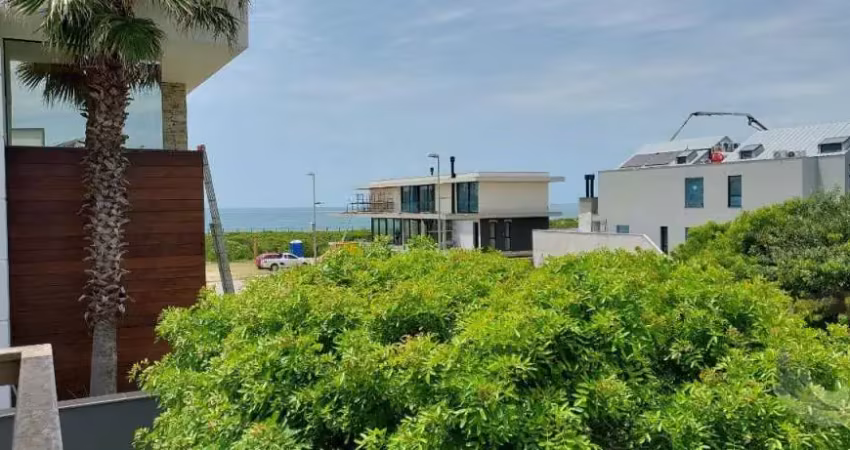 Casa residencial de 2 dorms no bairro morro das pedras