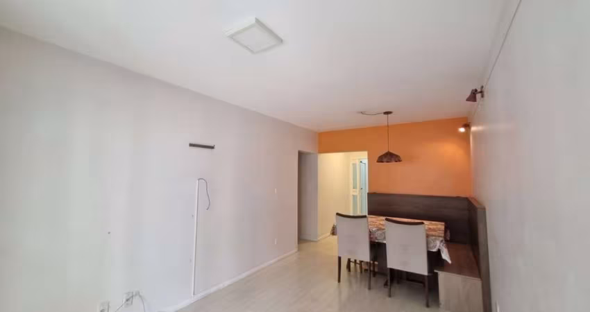 Apartamento de 3 dorms no bairro Centro