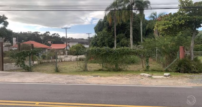 Terreno de 4129m² no bairro Lagoa Da Conceição