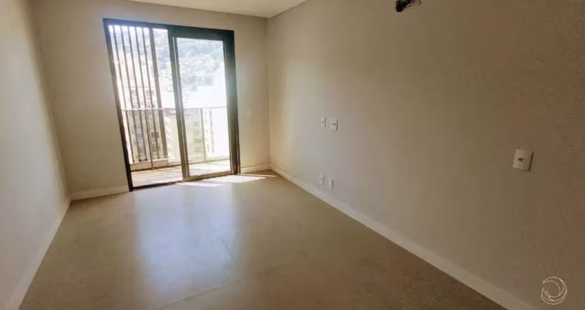 Apartamento de 2 dorms no bairro Centro