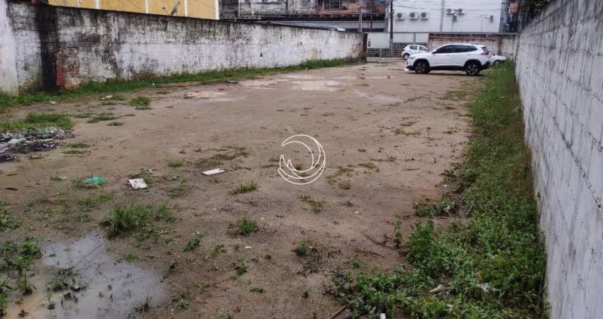 Terreno de 617.22m² no bairro Barreiros