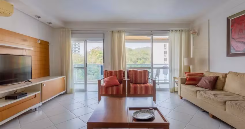 Apartamento com 3 suítes de 179,53m² na Beira Mar