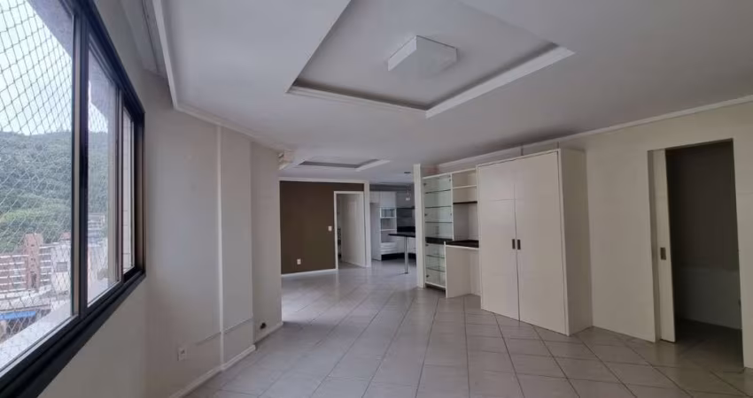 Apartamento de 2 quartos sendo 1 suíte no Centro