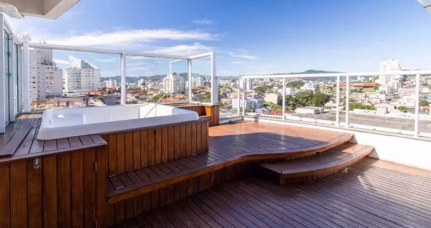 Cobertura de 3 dorms no bairro Estreito