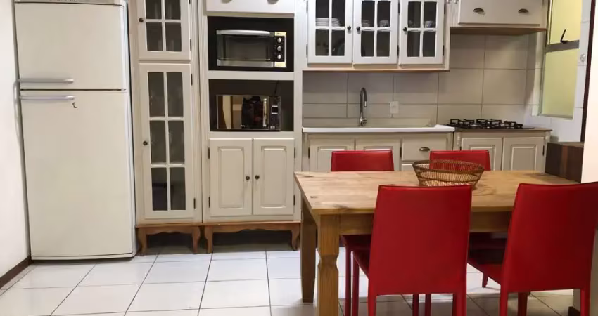 Apartamento de 3 dorms no bairro Itacorubi