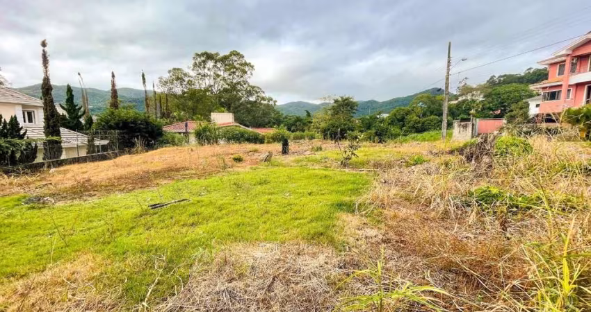 Terreno de 815.05m² no bairro João Paulo