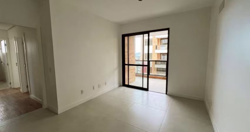 Apartamento de 4 dorms no bairro Itacorubi