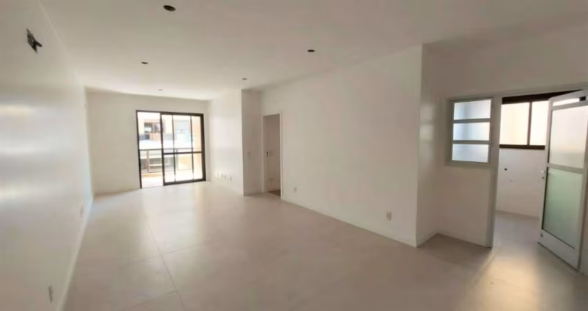 Apartamento de 3 dorms no bairro Itacorubi