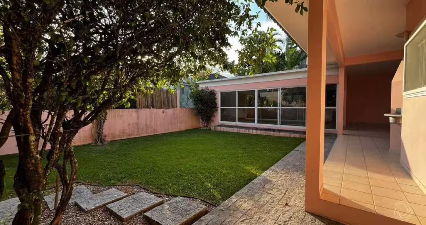 Casa Residencial de 4 dorms no bairro Jurerê Internacional