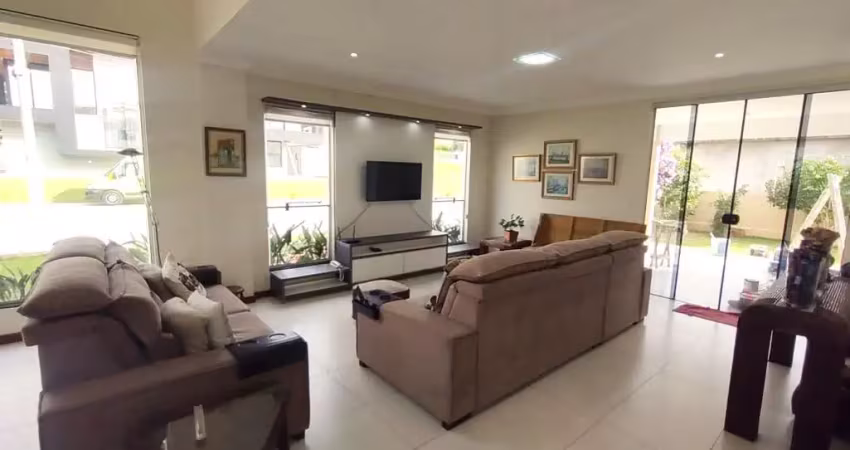 Casa residencial de 4 dorms no bairro ingleses do rio vermelho