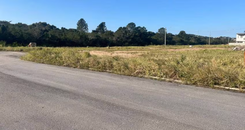 Terreno de 476.01m² no bairro Vargem Grande