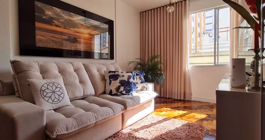 Ótimo Apartamento Com 01 Dormitório No Centro De Florianópolis.
