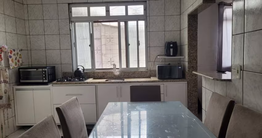 Casa com 85m² no bairro Estreito em Florianópolis