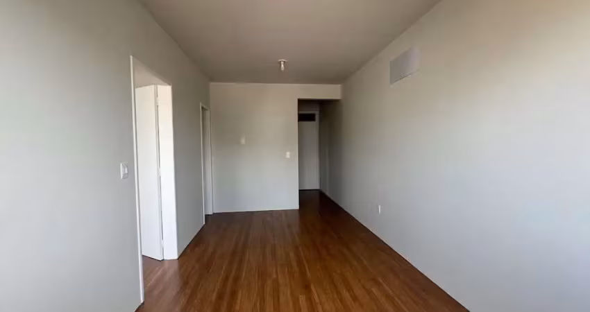Excelente Oportunidade em Coqueiros: Apartamento de 1 Dormitório.