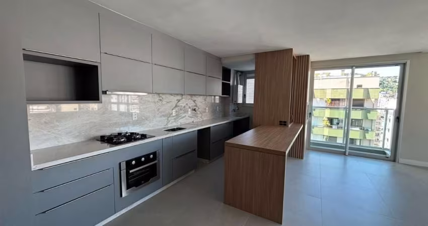 Excelente apartamento com 3 quartos no Centro de Florianópolis