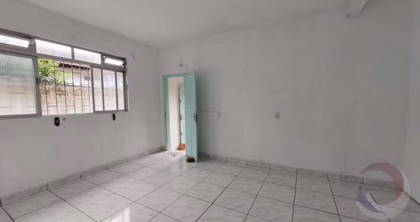 Casa Residencial de 5 dorms no bairro Centro
