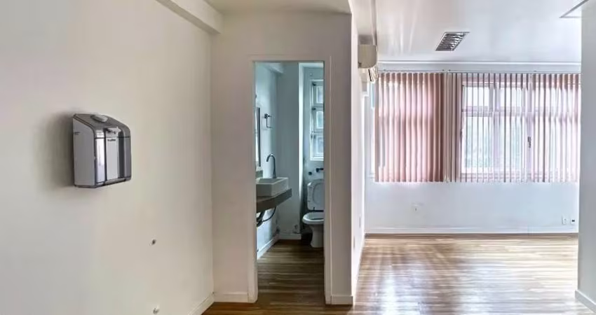 Sala comercial com 33,62 m² no Centro