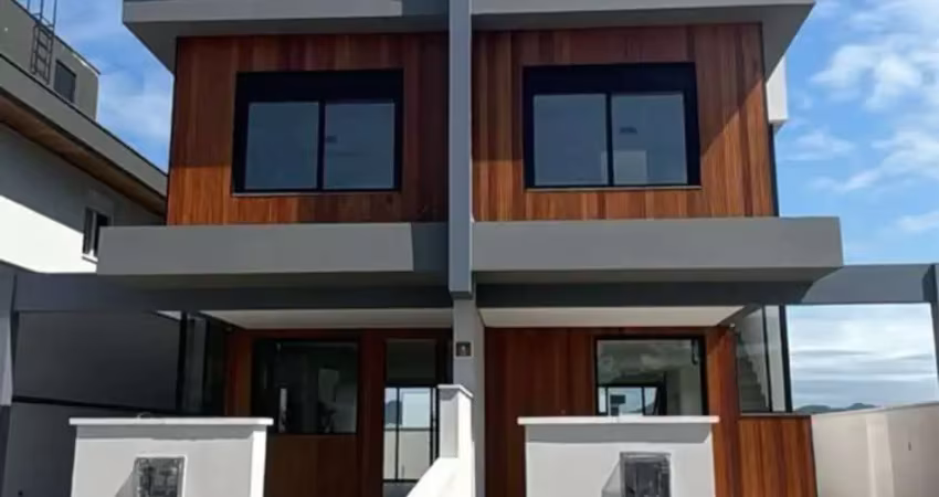 Casa com 3 quartos à venda na Rua José João Vieira, --, Campeche, Florianópolis