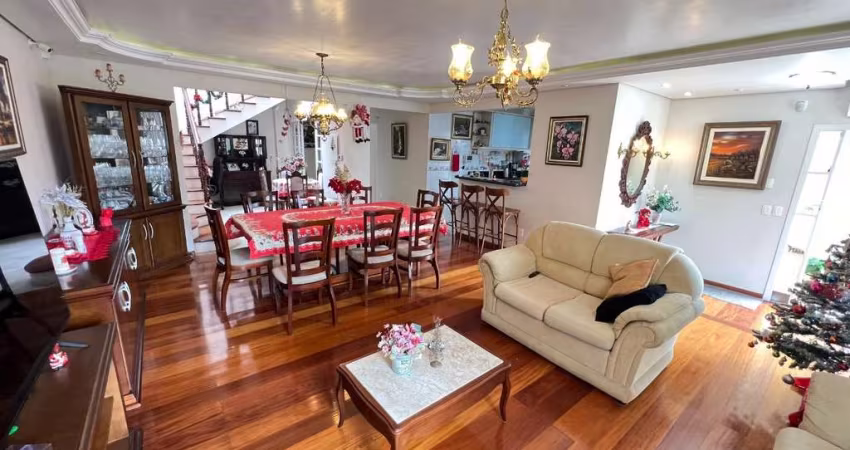 Casa Residencial de 5 quartos na Trindade