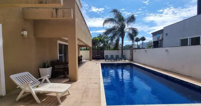 Casa com 4 suítes no córrego grande, em florianópolis