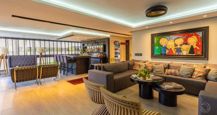 Apartamento com 325,57m² de 4 quartos sendo 1 suíte no Centro