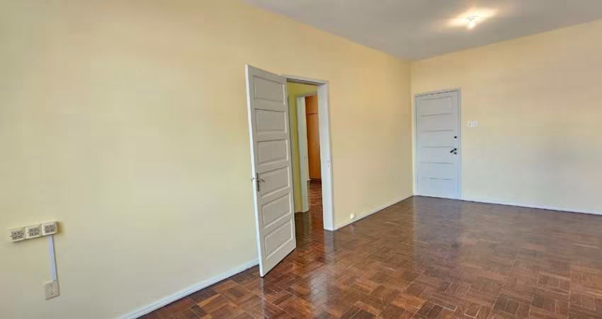 Apartamento amplo 3 quartos sendo 1 suíte  bairro Centro