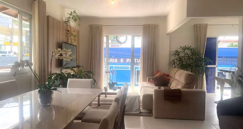 Casa Comercial e Residencial de 3 quartos na Trindade