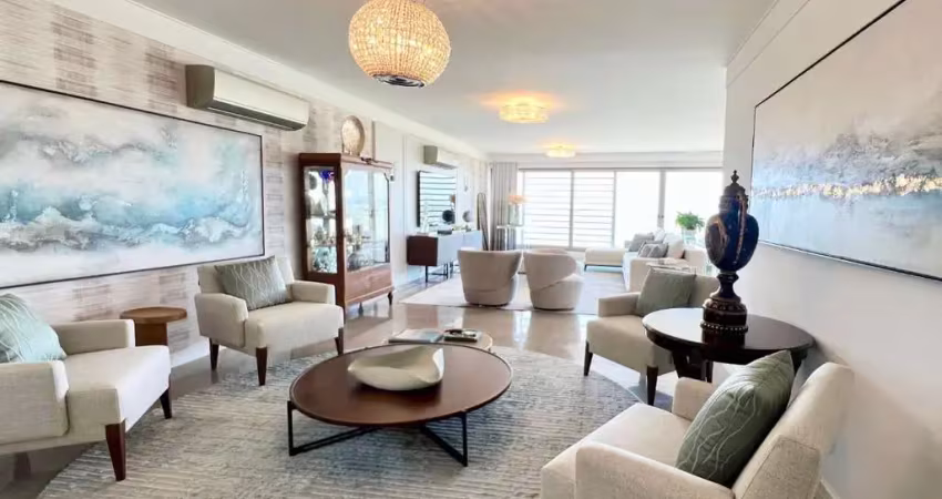 Apartamento com 309,71m², 4 suítes e 3 vagas na beira mar