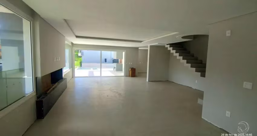 Casa Residencial de 450m² com 4 quartos nos Ingleses