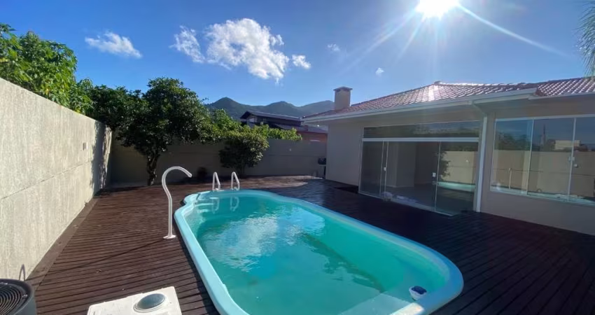 Casa Residencial com 250,00 m² no Açores