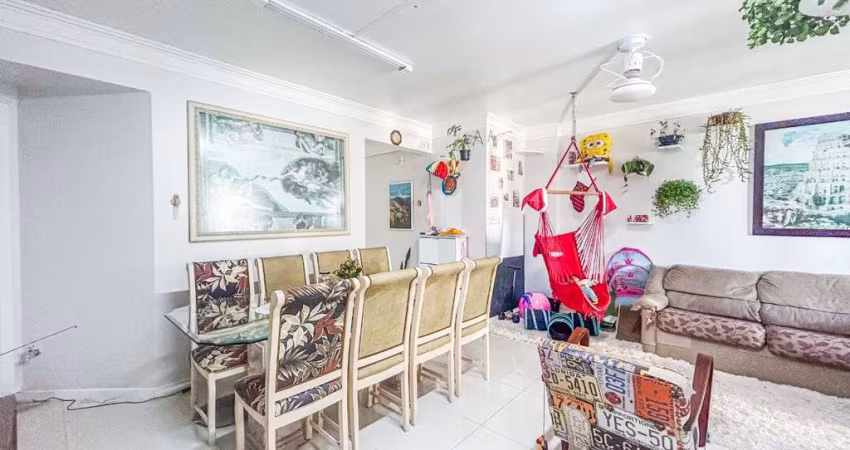 Apartamento com 4 quartos sendo 1 suíte no Itacorubi